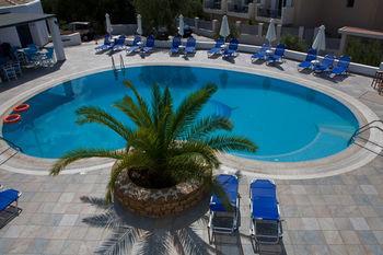 מלון דירות Viva Mare Foinikounta 4*